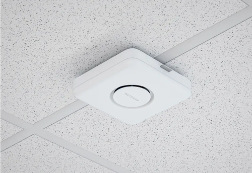 NETGEAR WBE710 Wit Power over Ethernet (PoE)