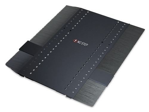 APC NetShelter SX 42U 750mm(b) x 1070mm(d) 19" IT rack, netwerkbehuizing met zijpanelen, zwart