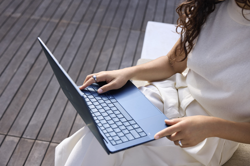 HP EliteBook X G2a 14 Next Gen AI PC Copilot+ PC AMD Ryzen AI 9 HX PRO PRO 470 Laptop 35,6 cm (14") WUXGA 32 GB LPDDR5x-SDRAM 1 TB SSD Wi-Fi 7 (802.11be) Windows 11 Pro Blauw QWERTY