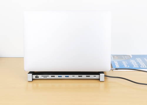 Manhattan USB-C dock/hub met kaartlezer en MST, poorten (7): Ethernet, HDMI (2× 4K@60Hz), USB-A (3×) en USB-C, met Power Delivery (PD) 100W - vereist een externe USB-C-lader (niet inbegrepen). USB-gevoed (geen externe voeding vereist) wanneer PD niet wordt gebruikt