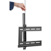 Manhattan Buiten wandbeugel voor TV’s en monitoren (Kantelbaar, anti-diefstal), voor schermen 37"–65", VESA-compatibiliteit: van 200×200 tot 600×400 mm (controleer de afmetingen van de vier montagegaten aan de achterzijde), max 80 kg, afsluitbaar, zwart