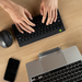 R-Go Tools Ergonomisch toetsenbord R-Go Compact Break, compact toetsenbord met pauzesoftware, QWERTY (NORDIC), Bluetooth, zwart