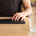 R-Go Tools Ergonomisch toetsenbord R-Go Compact Break, compact toetsenbord met pauzesoftware, QWERTY (NORDIC), Bluetooth, zwart