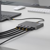 StarTech.com USB-C naar Quad-Monitor Adapter, 4K 60Hz HDMI, 140W PD Passthrough voor Laptop Opladen, USB Poort voor Wireless Toetsenbord / Muis, TAA