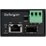 StarTech.com PoE+ Industrial Glasvezel naar Ethernet Media Converter 30W SFP naar RJ45 Single Mode/Multi Mode Gigabit Fiber naar Koper Compact design IP-30/ -40 tot +75°C