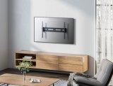 Manhattan Wandbeugel voor TV’s en monitoren (Kantelbaar), voor schermen 37"–65", VESA-compatibiliteit: van 200x200 tot 600x400 mm (controleer de afmetingen van de vier montagegaten aan de achterzijde), max 45 kg, zwart