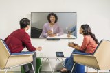 HP Poly Studio X30 All-In-One Video Bar met TC8 Controller Kit