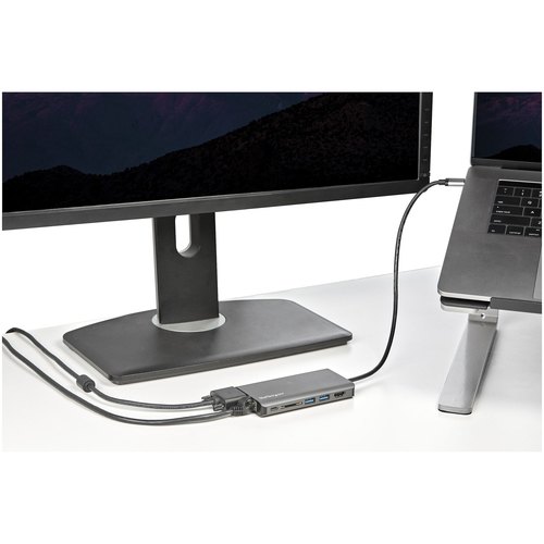 StarTech.com USB-C Multiport Adapter - USB-C Travel Dock met 4K HDMI of 1080p VGA - 3x USB 3.0 Hub, SD, GbE, Audio, 100W PD Pass-Through - Mini Docking Station voor Laptop/Tablet