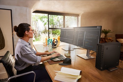 HP EliteDesk 8 SFF G1i AI Wolf Pro Security Edition Intel Core Ultra 7 265 16 GB DDR5-SDRAM 512 GB SSD Windows 11 Pro PC AI PC Zwart