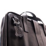 R-Go Tools Laptoptas R-Go Viva, full-grain leer, ergonomisch met geïntegreerde laptopstandaard, sociaal product, voor 15,6 inch, zwart