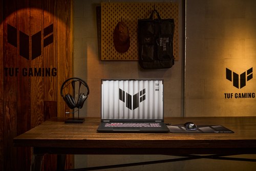ASUS TUF Gaming A18 FA808UM-S8011W AMD Ryzen™ 7 260 Laptop 45,7 cm (18") WUXGA 32 GB DDR5-SDRAM 1 TB SSD NVIDIA GeForce RTX 5060 Wi-Fi 6E (802.11ax) Windows 11 Home Zwart, Grijs AZERTY Belgisch