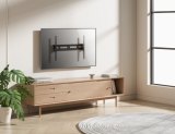 Manhattan Wandbeugel voor TV’s en monitoren (Kantelbaar), voor schermen 37"–65", VESA-compatibiliteit: van 200x200 tot 600x400 mm (controleer de afmetingen van de vier montagegaten aan de achterzijde), max 45 kg, zwart