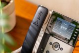 HP Poly Edge E300 IP-telefoon met PoE-ondersteuning