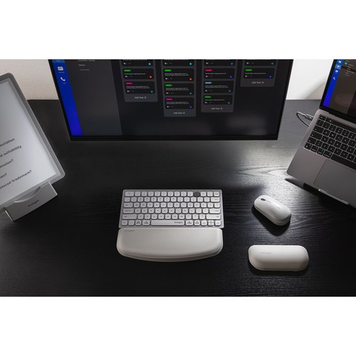 Kensington SmartFit Easy Riser Go verstelbare ergonomische laptopverhoger met koelfunctie tot 14” laptops