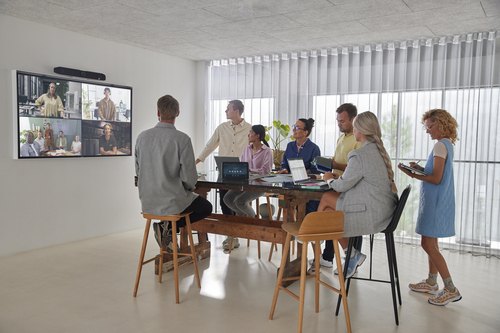 HP Poly Studio X52 All-In-One Video Bar zonder radio of netsnoer GSA/TAA